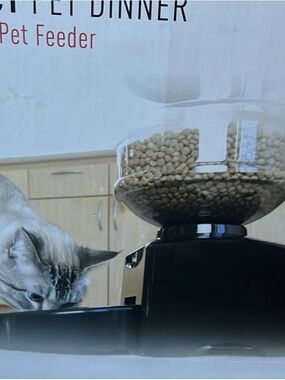 Automatic Cat Feeder with Black Base and Clear Hopper